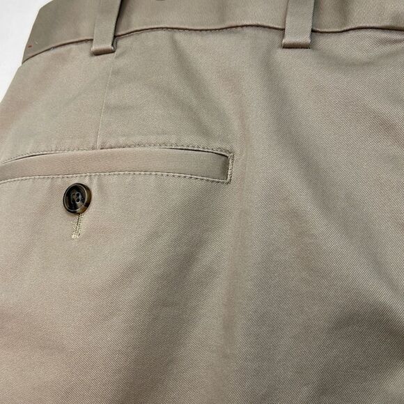 Brooks Brothers Tan Khaki light weight Advantage Chino shorts size 38 - Picture 10 of 13